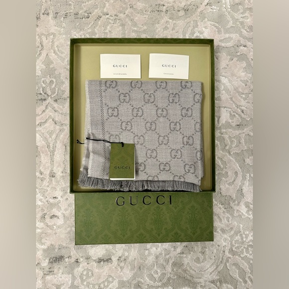 GUCCI: GG JACQUARD KNITTED SCARF - Picture 4 of 10